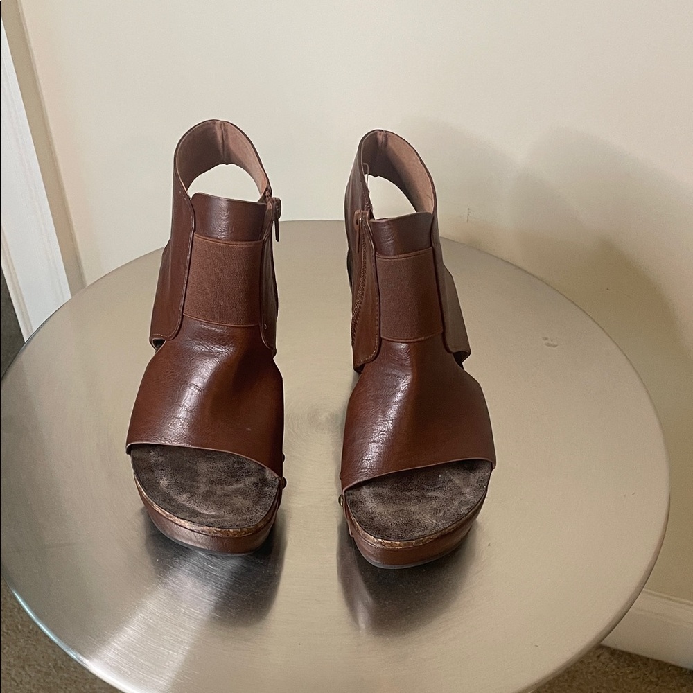 Pierre Dumas Brown Leather Wedge Sandals